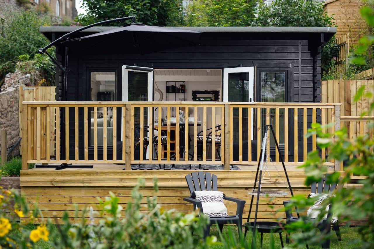 Caban Du Bach Pembroke With Private Garden Vila Exterior foto