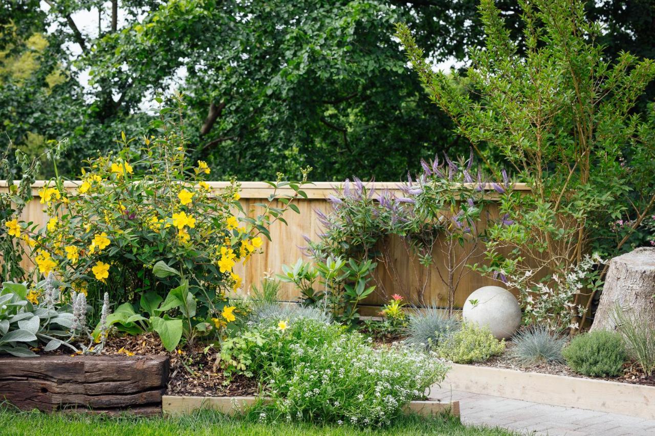 Caban Du Bach Pembroke With Private Garden Vila Exterior foto